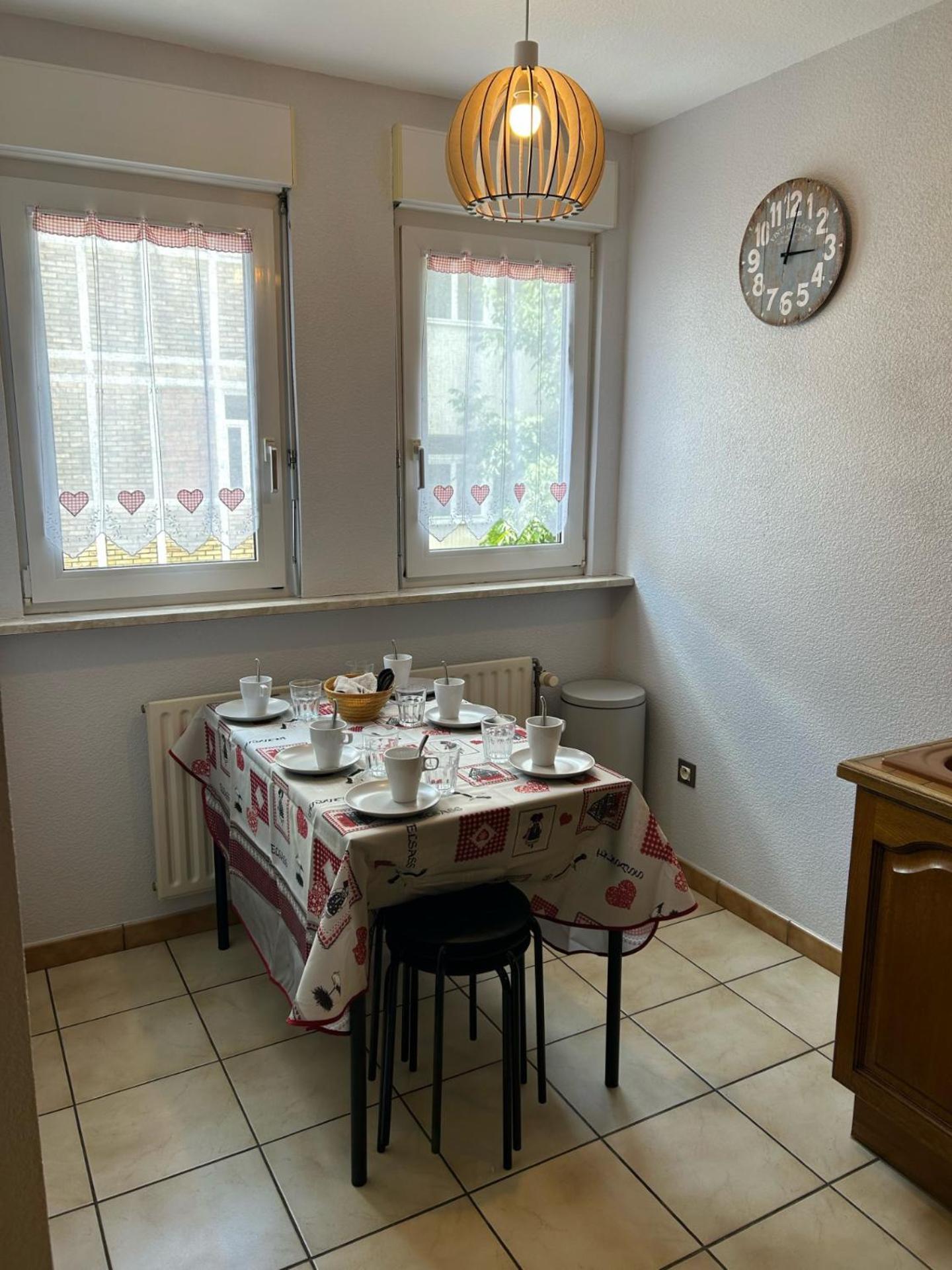 Le Petit Coin Des Oliviers Apartment Colmar Exterior foto